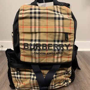 Authentic Burberry Large Wilfin Check Nylon Backpack In Archive Beige